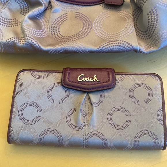 Coach Wallet! - Picture 4 of 4